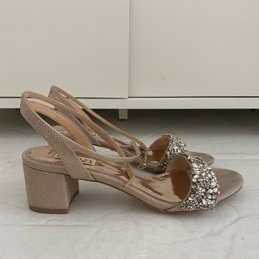 Badgley Mischka block heel sandal